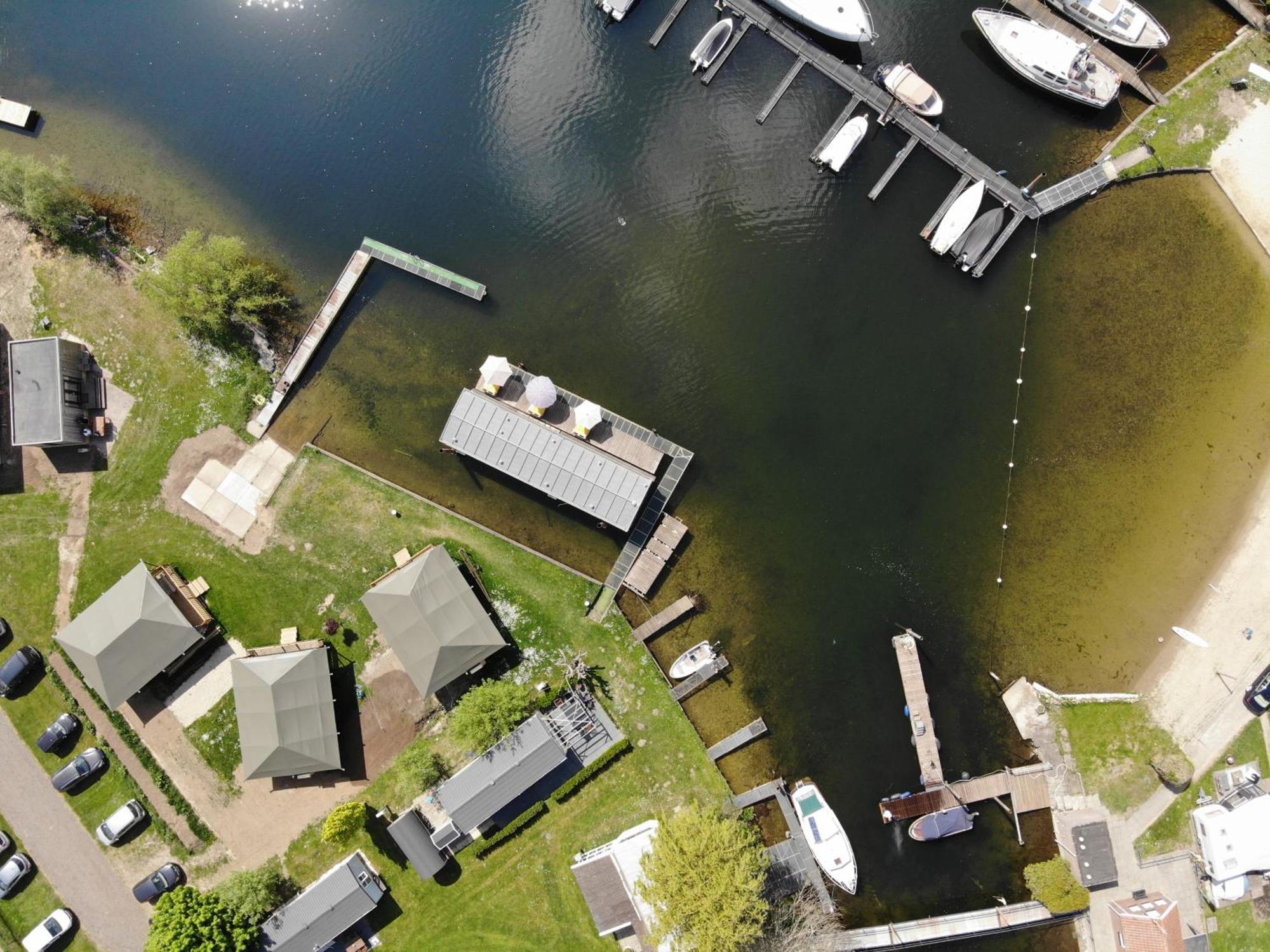 Luxury Lake Lodge Alphen  Exteriör bild