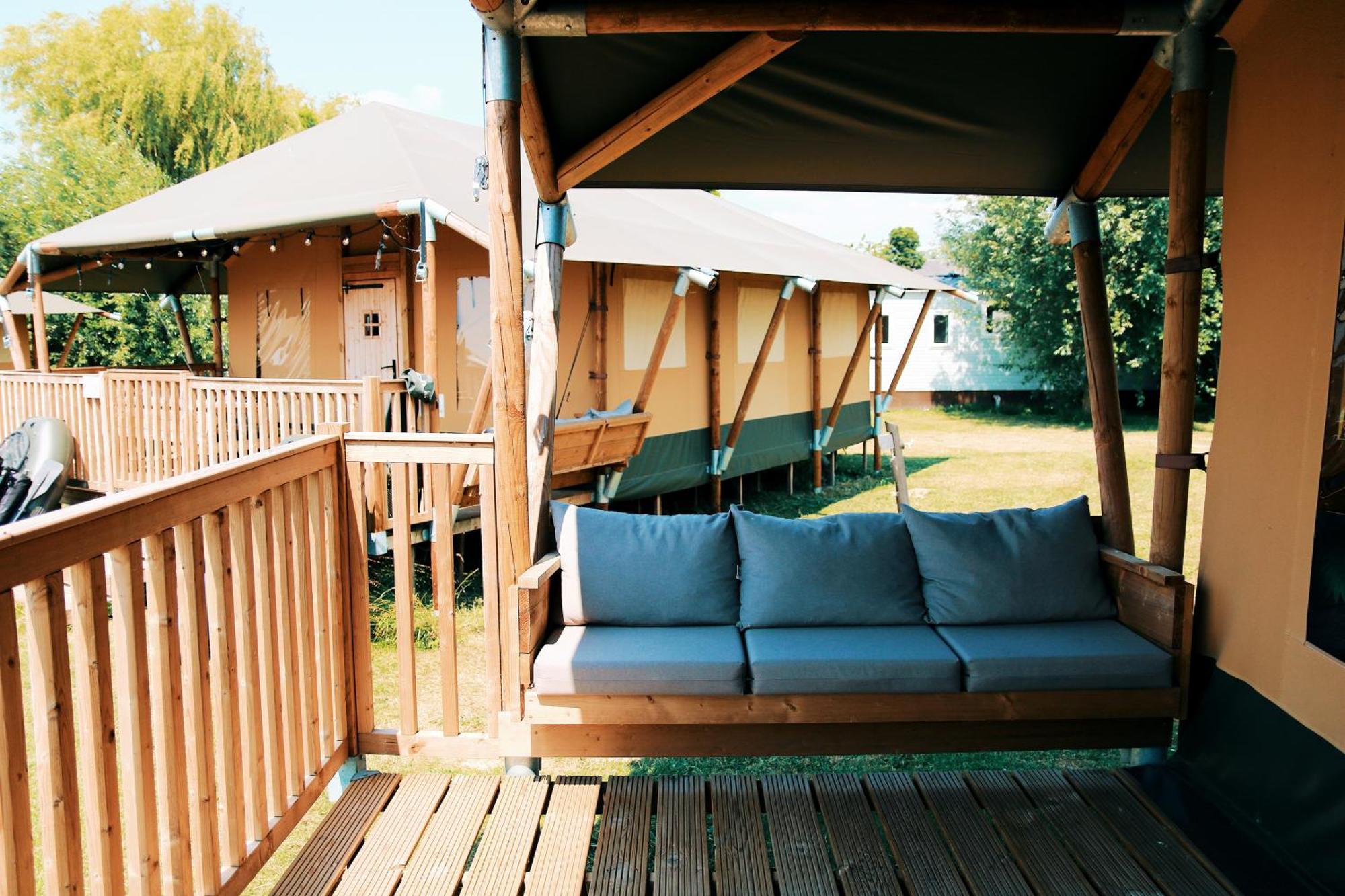 Luxury Lake Lodge Alphen  Exteriör bild
