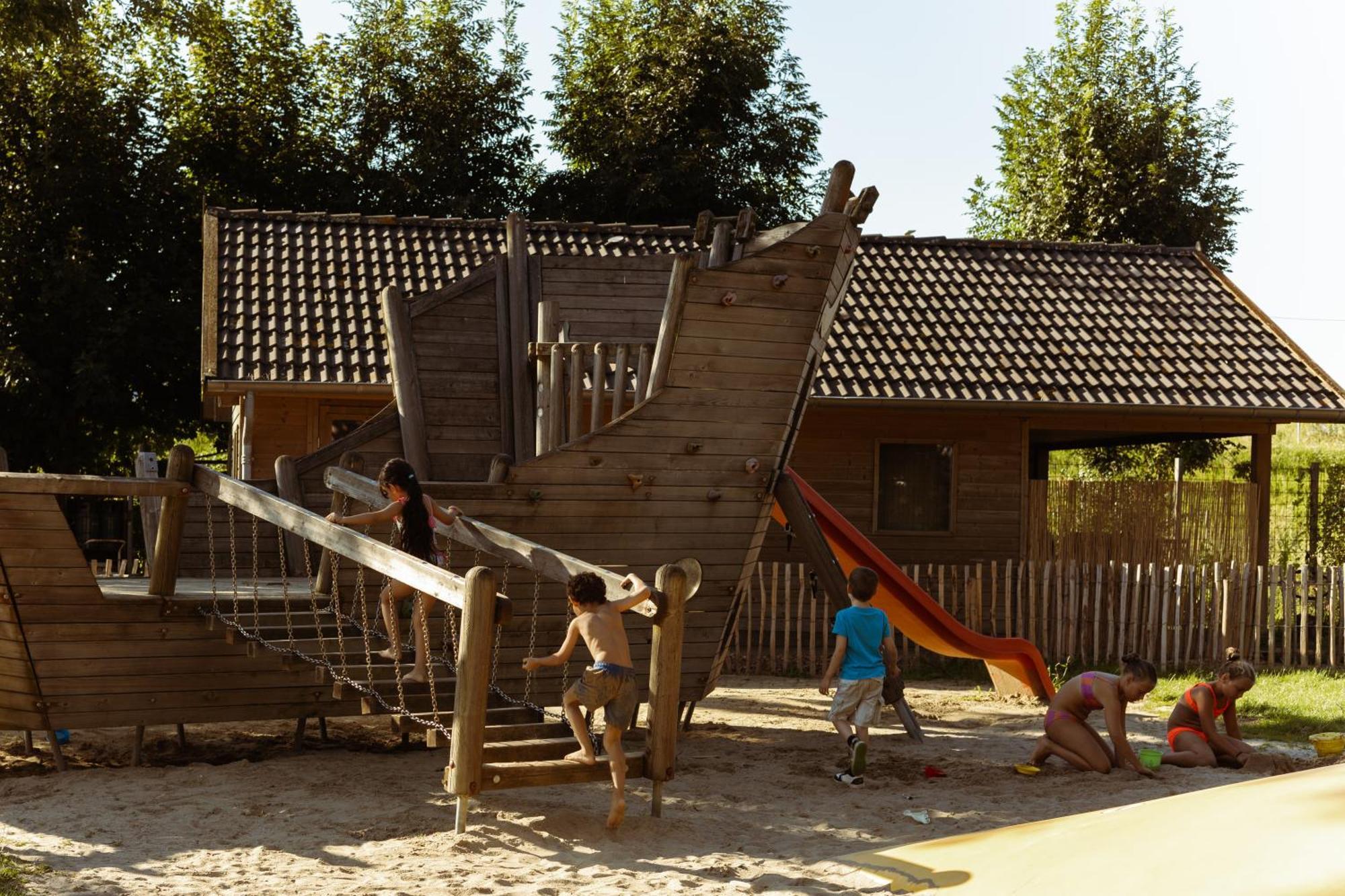 Luxury Lake Lodge Alphen  Exteriör bild